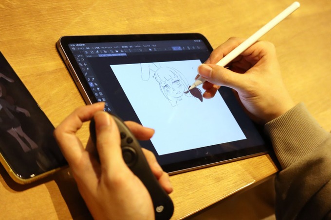 クリスタの定番左手デバイスがiPadOSに対応し更に使いやすく―「CLIP STUDIO TABMATE 2」を体験【試用レポート】