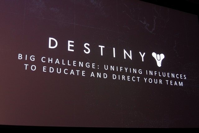 プレイステーション4での発売も決定した、Bungieが取り組む新作アクションシューター『Destiny』。GDC 4日目の28日、同社のChristopher Barrett氏とJoe Staten氏が「Brave New World: New Bungie IP」と題して講演を行い、膨大な量のアセットを紹介しながらゲームの世界