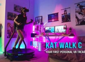 キャンペーン初日に目標額の10倍を調達！ VR用全方向トレッドミル「KAT Walk C」Kickstarter開始 画像